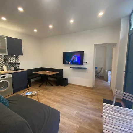 Le Felix Apartment